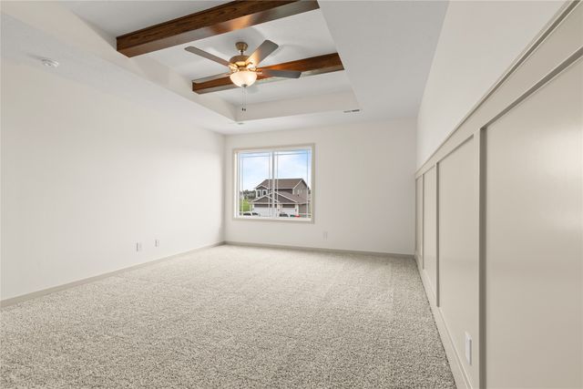 407 NE Madison Avenue, Elkhart, IA 50073
