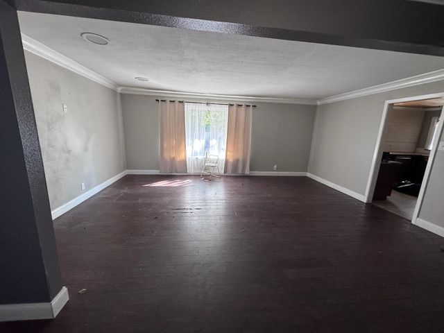 2906 Tanglewood Drive, Commerce, TX 75428