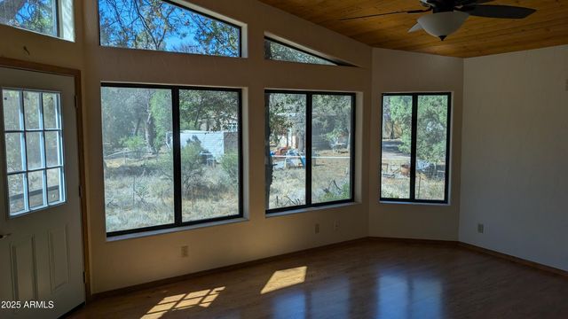 51554 N SIGNAL MOUNTAIN Road, Miami, AZ 85539
