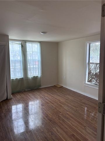 531 W Avenue E, Robstown, TX 78380