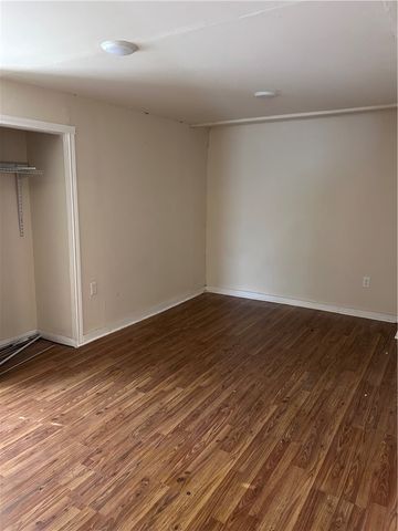 531 W Avenue E, Robstown, TX 78380