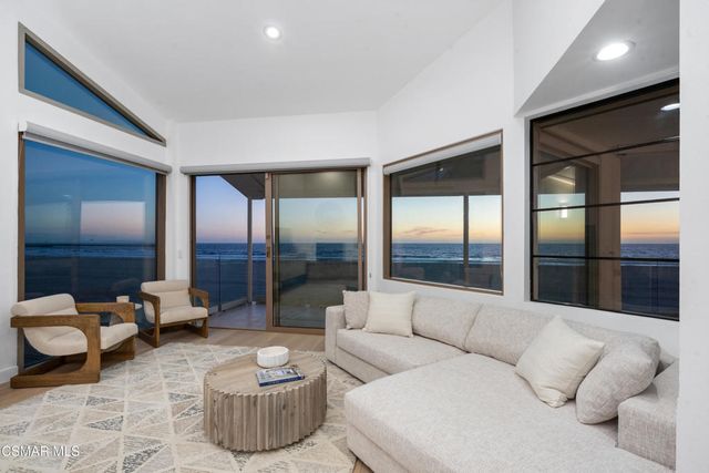 4 Jib Street 13, Marina Del Rey, CA 90292