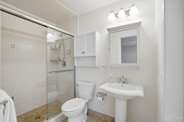 6872 Sandharbor Court, Hamilton Twp, OH 45039