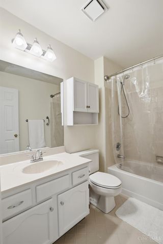 6872 Sandharbor Court, Hamilton Twp, OH 45039