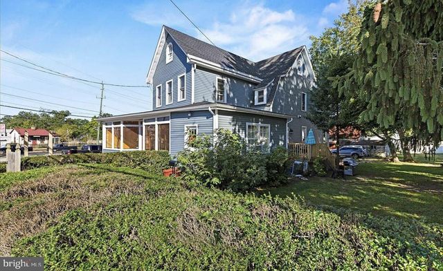 209 E EVESHAM AVE, Magnolia, NJ 08049