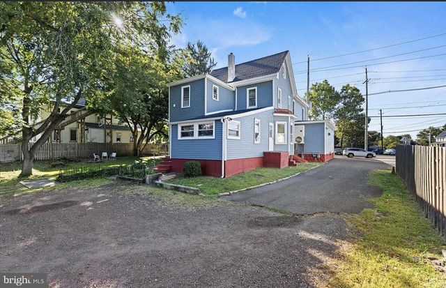 209 E EVESHAM AVE, Magnolia, NJ 08049