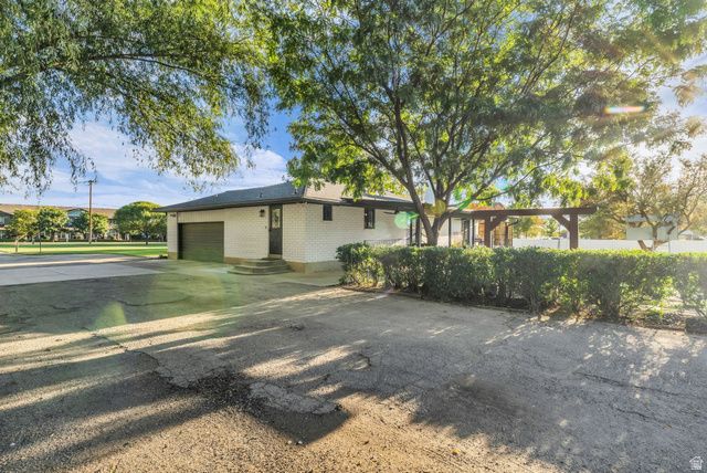 3883 W MYERS LN, Riverton, UT 84065