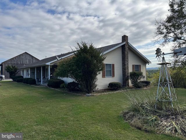 13677 PINEY RIDGE RD, Huntingdon, PA 16652