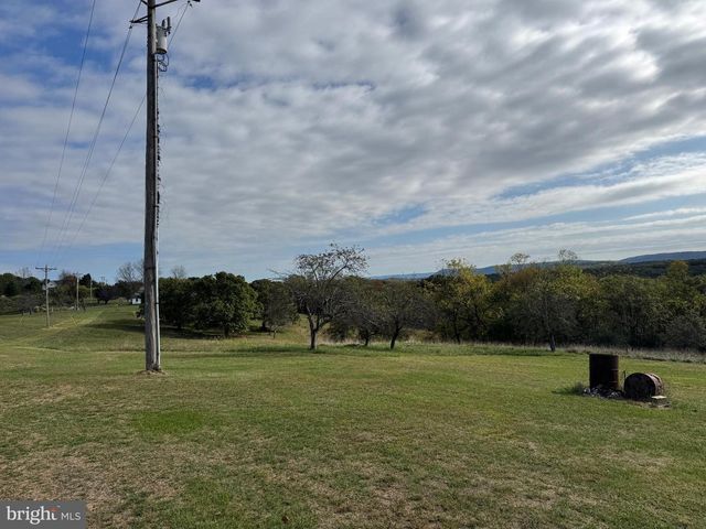 13677 PINEY RIDGE RD, Huntingdon, PA 16652