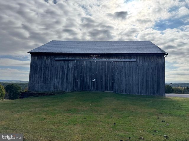 13677 PINEY RIDGE RD, Huntingdon, PA 16652