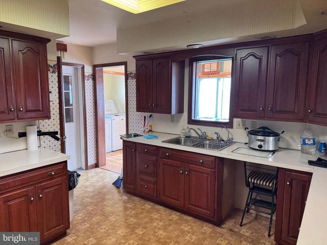 13677 PINEY RIDGE RD, Huntingdon, PA 16652