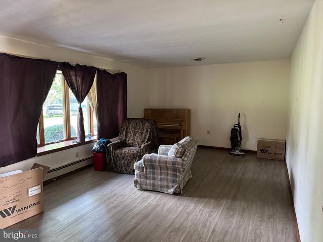 13677 PINEY RIDGE RD, Huntingdon, PA 16652