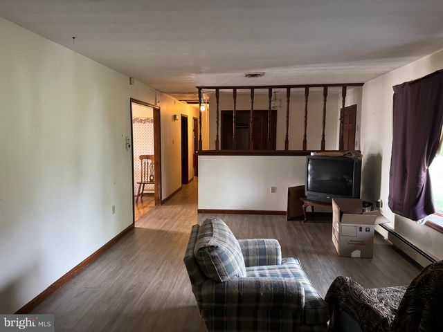 13677 PINEY RIDGE RD, Huntingdon, PA 16652