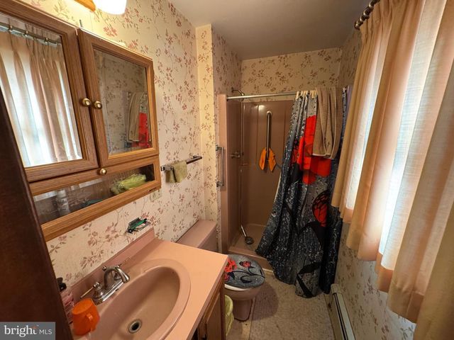 13677 PINEY RIDGE RD, Huntingdon, PA 16652