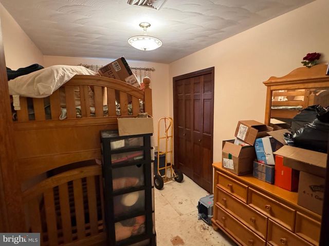 13677 PINEY RIDGE RD, Huntingdon, PA 16652