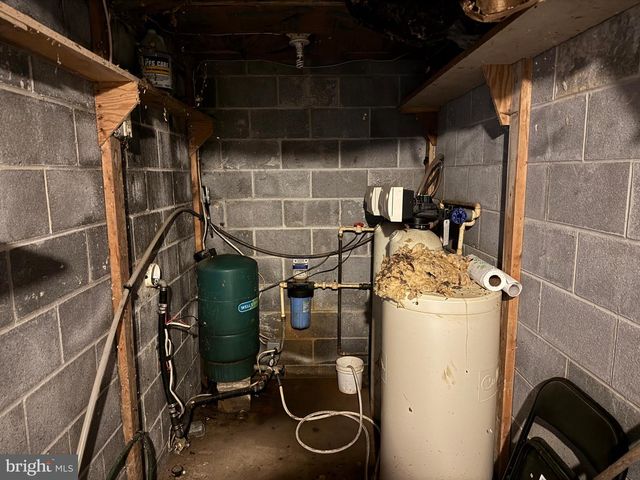 13677 PINEY RIDGE RD, Huntingdon, PA 16652