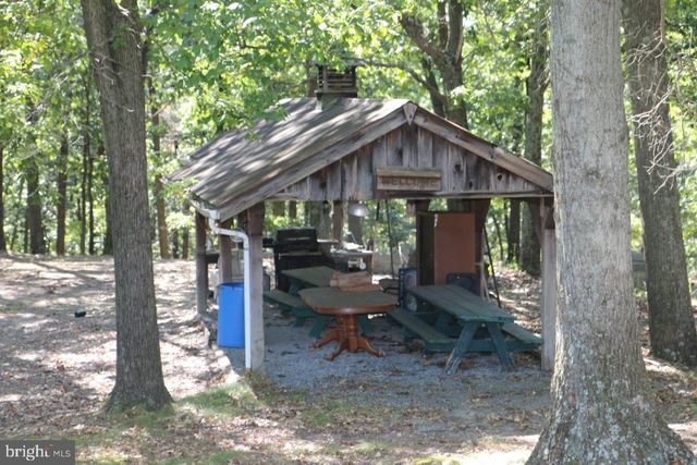 13677 PINEY RIDGE RD, Huntingdon, PA 16652