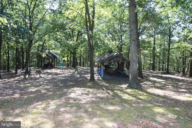 13677 PINEY RIDGE RD, Huntingdon, PA 16652