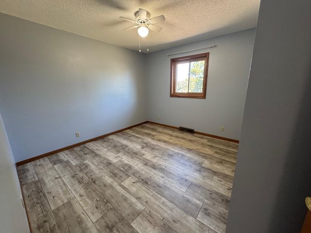 4002 Oak Knoll Drive, Eau Claire, WI 54701
