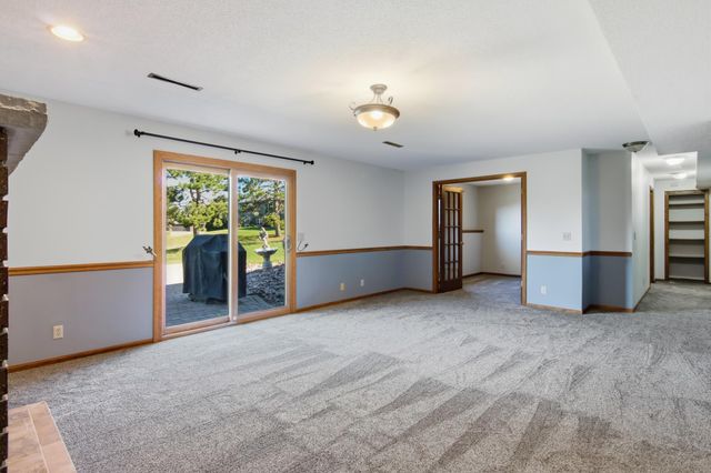 4002 Oak Knoll Drive, Eau Claire, WI 54701