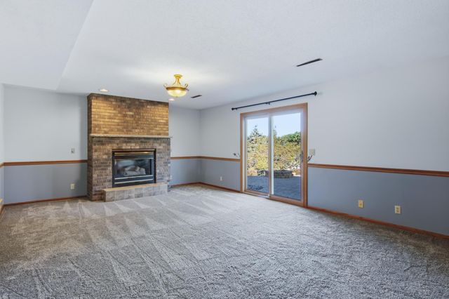 4002 Oak Knoll Drive, Eau Claire, WI 54701