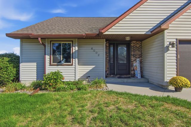 4002 Oak Knoll Drive, Eau Claire, WI 54701