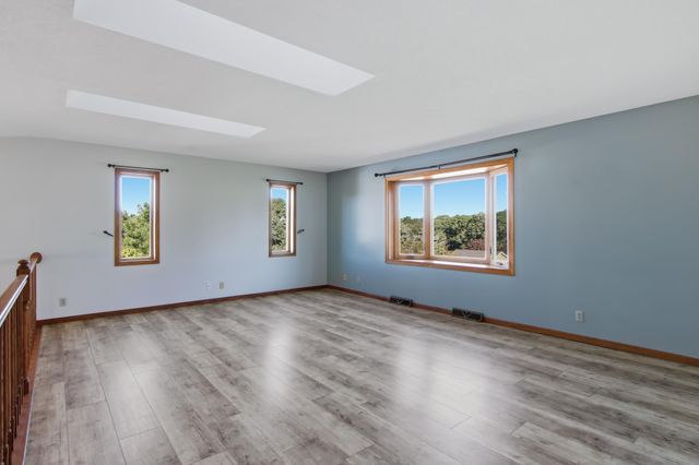 4002 Oak Knoll Drive, Eau Claire, WI 54701