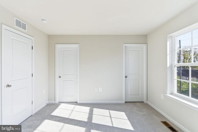 221 MONTEITH DR, Winchester, VA 22601