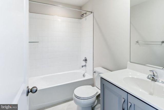 221 MONTEITH DR, Winchester, VA 22601