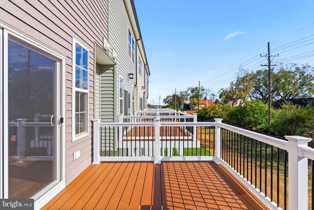 221 MONTEITH DR, Winchester, VA 22601