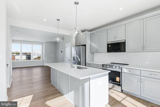 221 MONTEITH DR, Winchester, VA 22601