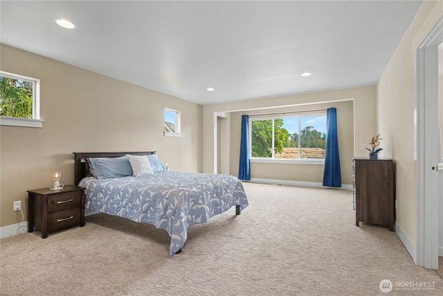 1427 114th Avenue E, Edgewood, WA 98372