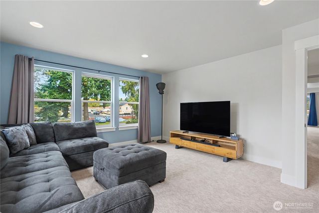 1427 114th Avenue E, Edgewood, WA 98372