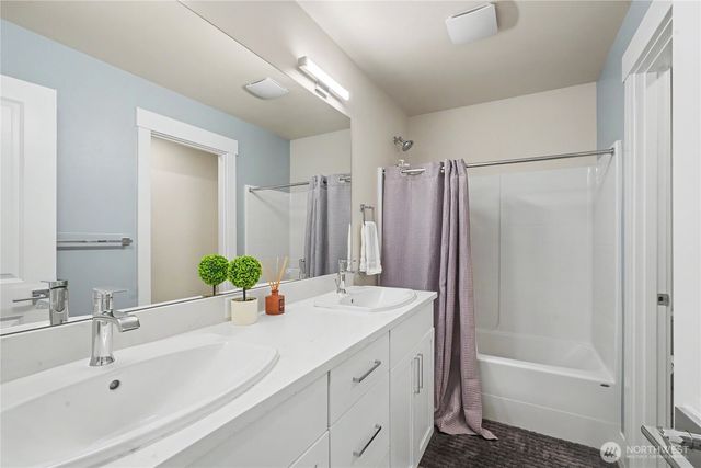 1427 114th Avenue E, Edgewood, WA 98372