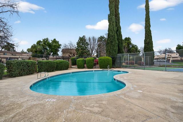 5969 Casa Alegre, Carmichael, CA 95608