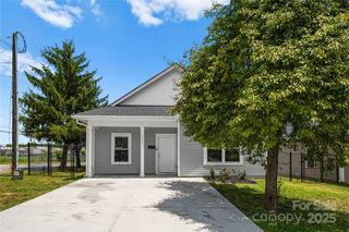 2205 Julia Avenue, Charlotte, NC 28206