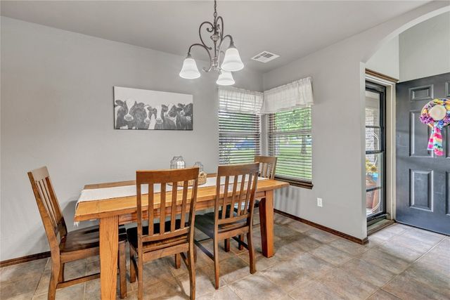 8701 Long Spur Trail, Edmond, OK 73034