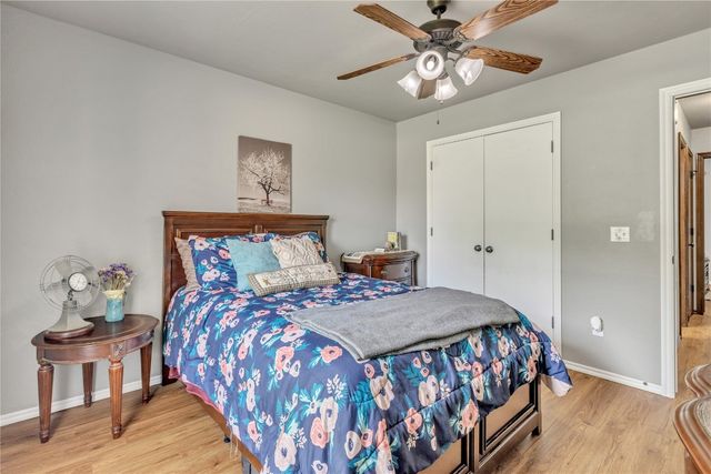 8701 Long Spur Trail, Edmond, OK 73034