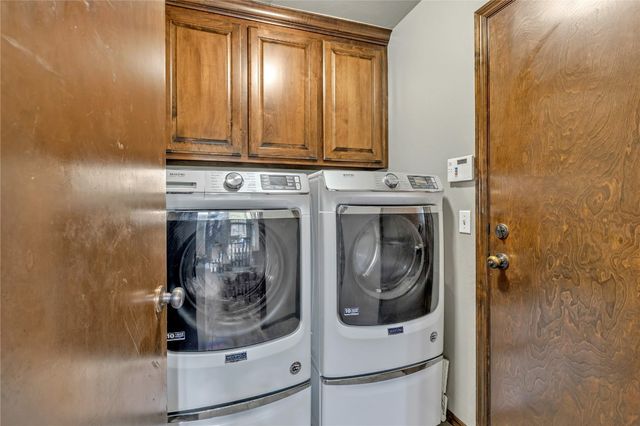 8701 Long Spur Trail, Edmond, OK 73034