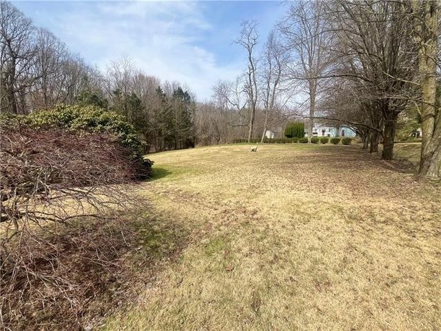 310 W Meyer Ave, Neshannock Twp, PA 16105