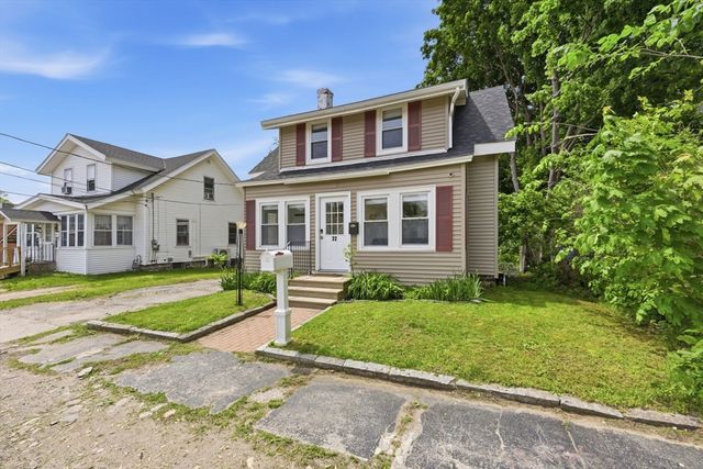22 Lauf St, Worcester, MA 01602