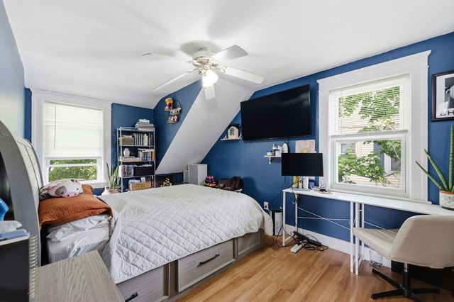 22 Lauf St, Worcester, MA 01602