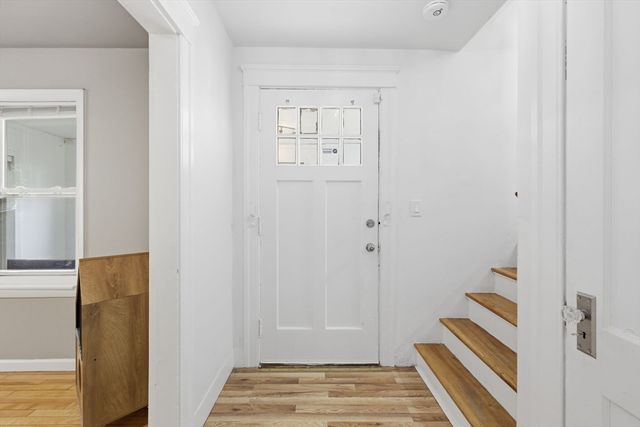 22 Lauf St, Worcester, MA 01602