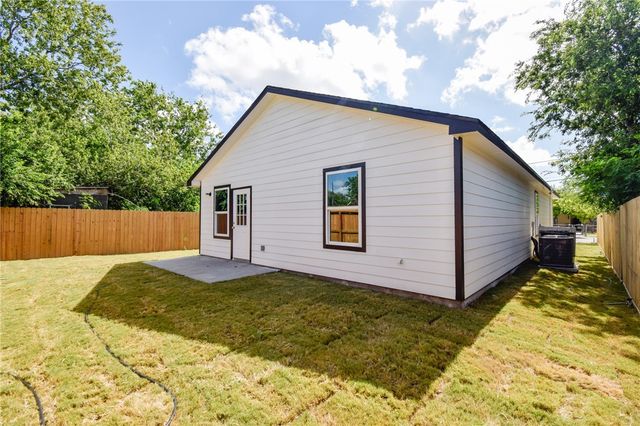 815 Elesa St, Corpus Christi, TX 78405
