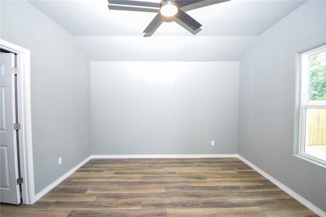 815 Elesa St, Corpus Christi, TX 78405