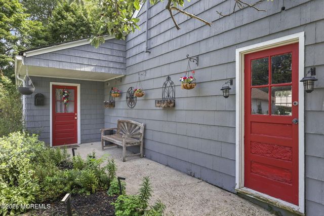 17 Stokes Street, Freehold, NJ 07728