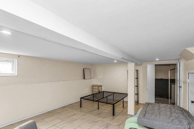 548 E Broadway, Long Beach, NY 11561