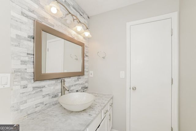 3729 Riverside Parkway, Decatur, GA 30034