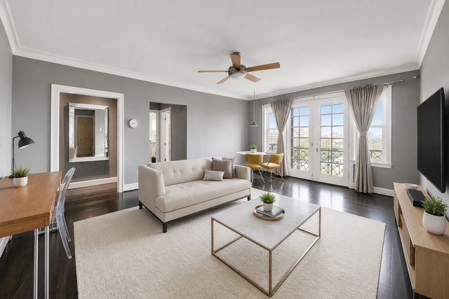 1755 E 55th Street 1202, Chicago, IL 60615