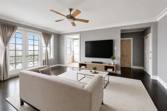 1755 E 55th Street 1202, Chicago, IL 60615